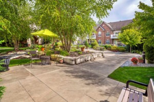 Community exterior patio and gardens